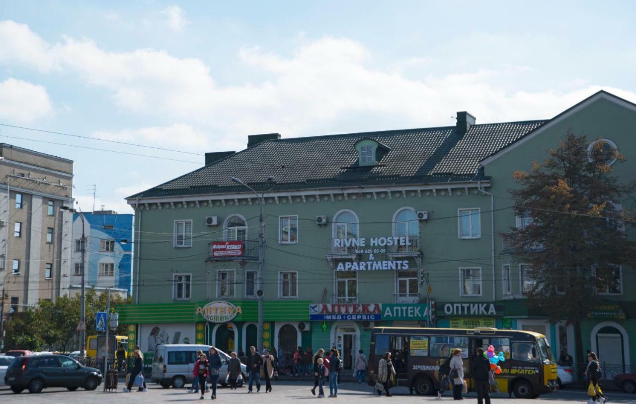 Rivne Hostel エクステリア 写真